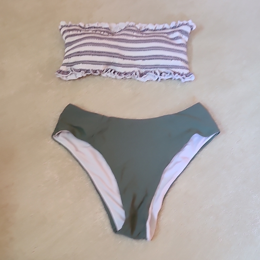 Colorful Bikini Set Collection - Picture 6 of 9